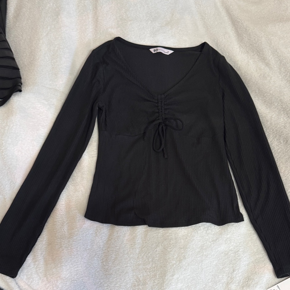 SO Black Ruched Long Sleeve Top